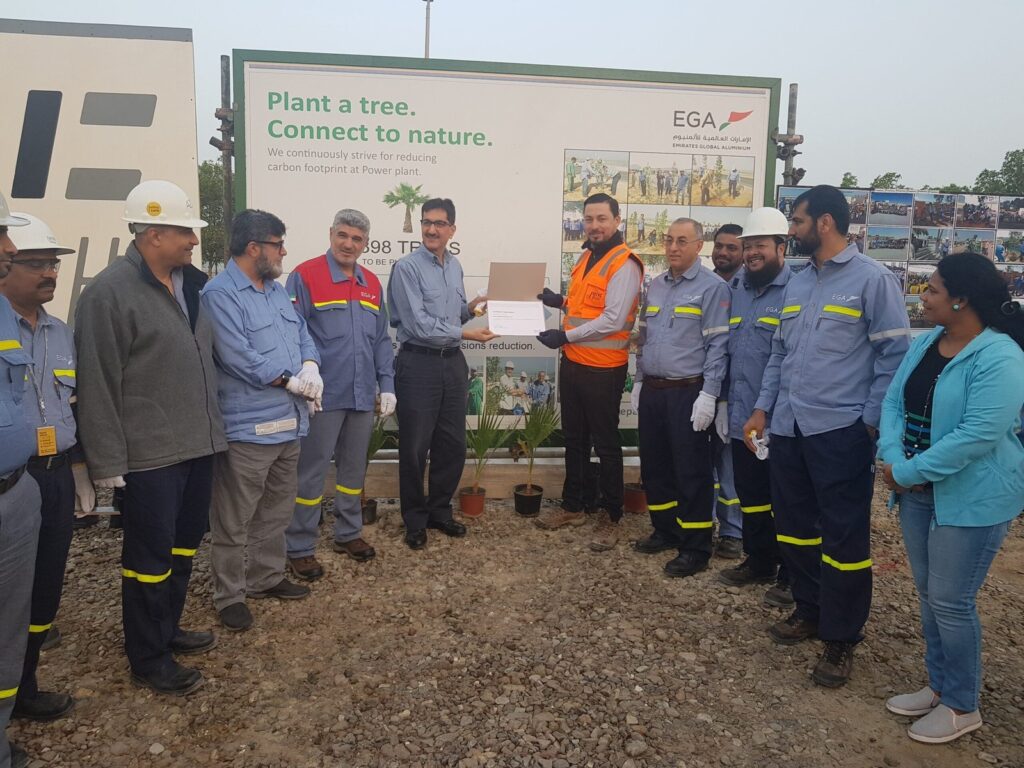 Tree Plantation Campaign with Emirates Global Aluminum team in DUBAL Power area Jan.2019